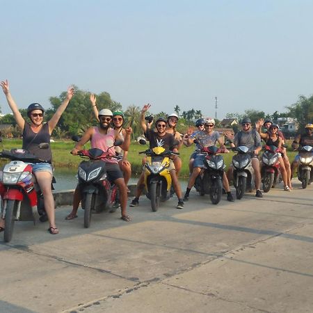 Dk'S Backpacker Hotel Hoi An Bagian luar foto