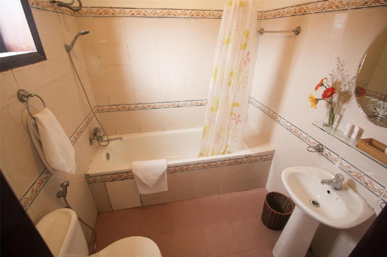 Dk'S Backpacker Hotel Hoi An Bagian luar foto