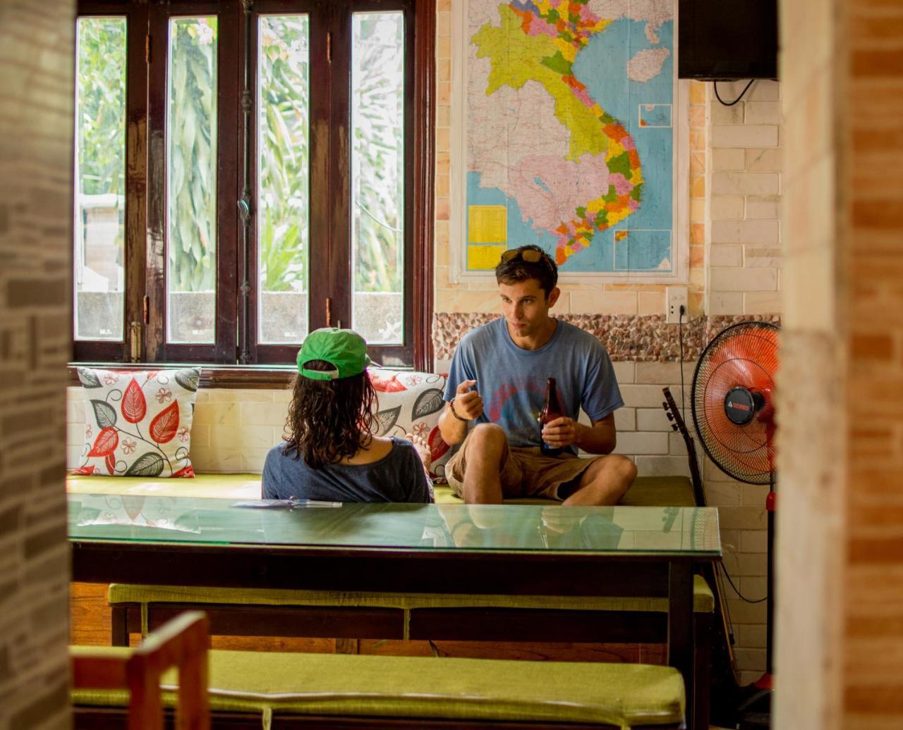 Dk'S Backpacker Hotel Hoi An Bagian luar foto